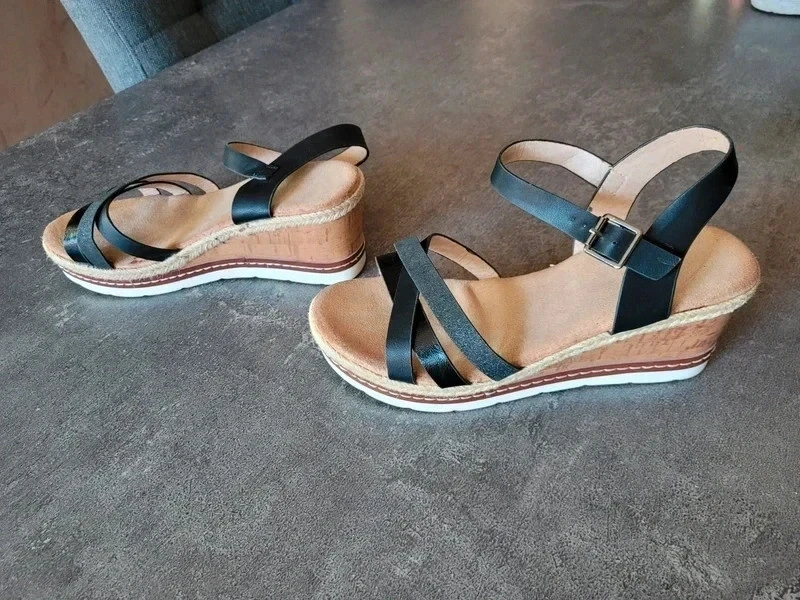 39 Wedge Sandals – photo 5